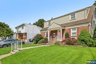 15-27 Parmelee Ave, Fair Lawn, NJ 07410 - Photo 3