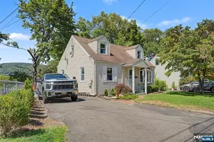 114 Warhol Ave, Mahwah, NJ 07430 - Photo 1