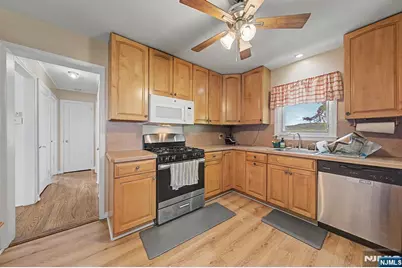 114 Warhol Avenue, Mahwah, NJ 07430 - Photo 7