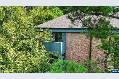 241 Indian Hollow Court, Mahwah, NJ 07430 - Photo 33