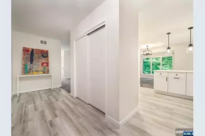 241 Indian Hollow Court, Mahwah, NJ 07430 - Photo 3