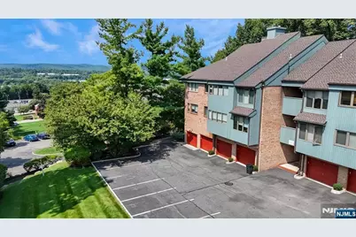 241 Indian Hollow Court, Mahwah, NJ 07430 - Photo 29