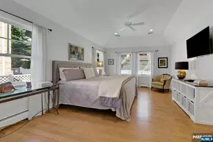 23 Hollybrook Rd, Paramus, NJ 07652 - Photo 17