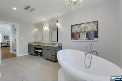 23 Hollybrook Road, Paramus, NJ 07652 - Photo 21