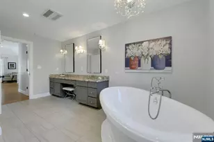 23 Hollybrook Rd, Paramus, NJ 07652 - Photo 21