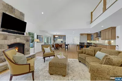 23 Hollybrook Road, Paramus, NJ 07652 - Photo 9