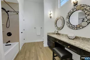 23 Hollybrook Rd, Paramus, NJ 07652 - Photo 35