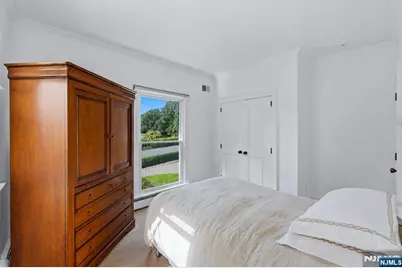 180 Tekening Drive, Tenafly, NJ 07670 - Photo 23