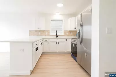 136 19th Avenue, Irvington, NJ 07111 - Photo 5