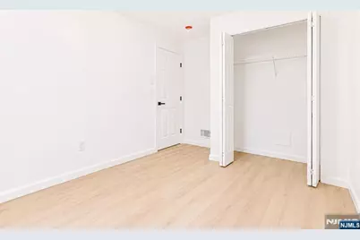136 19th Avenue, Irvington, NJ 07111 - Photo 23