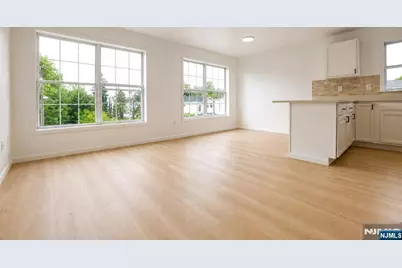 136 19th Avenue, Irvington, NJ 07111 - Photo 3