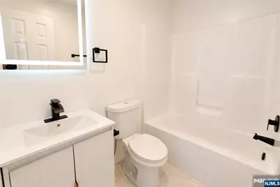 136 19th Avenue, Irvington, NJ 07111 - Photo 33