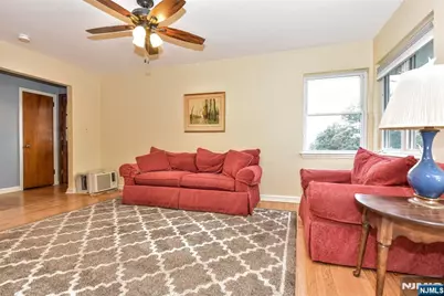 419 Madison Avenue, Hasbrouck Heights, NJ 07604 - Photo 7