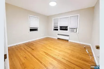 321 Roff Avenue 1 #1, Palisades Park, NJ 07650 - Photo 5
