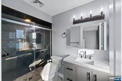 266 Grant Avenue A #A, Cliffside Park, NJ 07010 - Photo 11