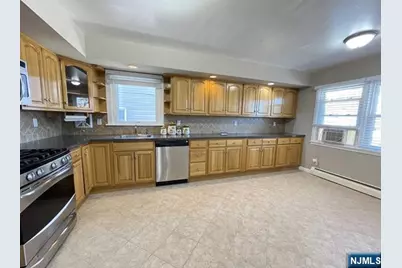 253 Parker Avenue, Hackensack, NJ 07601 - Photo 7