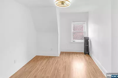 233 Clinton Street, East Orange, NJ 07018 - Photo 33