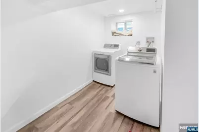 233 Clinton Street, East Orange, NJ 07018 - Photo 21