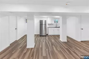 233 Clinton St, East Orange, NJ 07018 - Photo 19