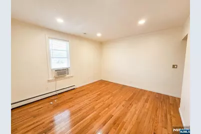 505 Hoboken Road B #B, Carlstadt, NJ 07072 - Photo 3