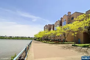 403B Nelson Ct, Edgewater, NJ 07020 - Photo 21