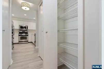 403B Nelson Court, Edgewater, NJ 07020 - Photo 19