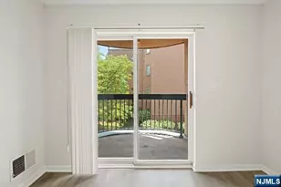 403B Nelson Ct, Edgewater, NJ 07020 - Photo 11