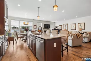 11 Hickory Ct, Cedar Grove, NJ 07009 - Photo 5