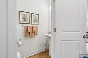 11 Hickory Ct, Cedar Grove, NJ 07009 - Photo 9