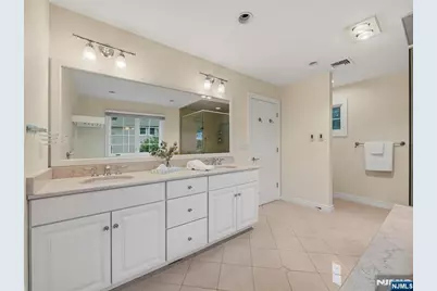 44 Barrett Lane, Wyckoff Township, NJ 07481 - Photo 29