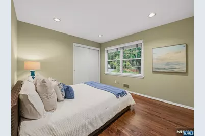 44 Barrett Lane, Wyckoff Township, NJ 07481 - Photo 33