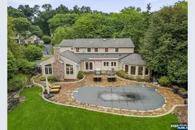 44 Barrett Lane, Wyckoff Township, NJ 07481 - Photo 7