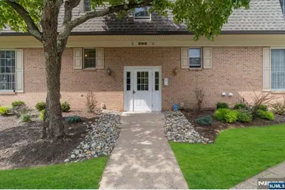 265 Collignon Way 1A #1A, River Vale Township, NJ 07675 - Photo 3