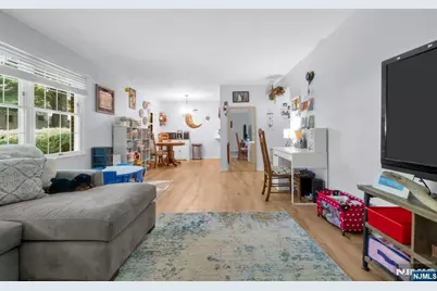 265 Collignon Way 1A #1A, River Vale Township, NJ 07675 - Photo 7