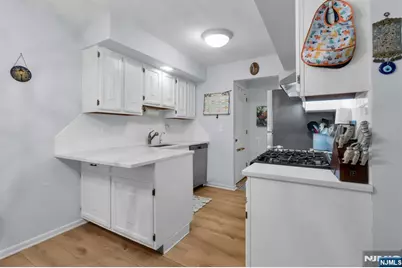 265 Collignon Way 1A #1A, River Vale Township, NJ 07675 - Photo 17