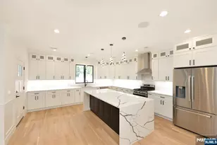 15 Wyckoff Terrace, Fair Lawn, NJ 07410 - Photo 9