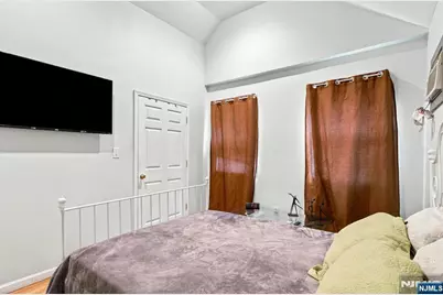 67 Marne Street, Newark, NJ 07105 - Photo 15