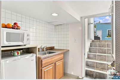 67 Marne Street, Newark, NJ 07105 - Photo 17