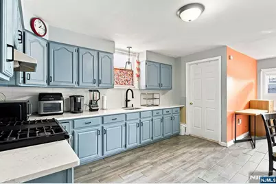 67 Marne Street, Newark, NJ 07105 - Photo 7