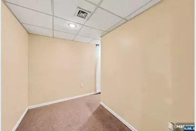 29 Miller Street, Saddle Brook Township, NJ 07663 - Photo 15