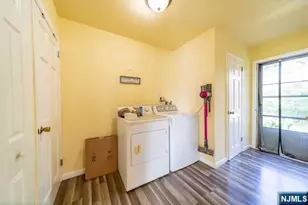 305 White Ave, Northvale, NJ 07647 - Photo 9
