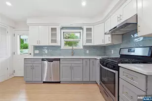 106 Hillcrest Ave, Woodland Park, NJ 07424 - Photo 7