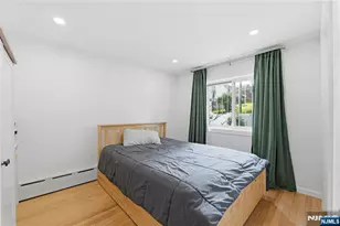 106 Hillcrest Ave, Woodland Park, NJ 07424 - Photo 13