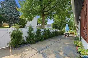 106 Hillcrest Ave, Woodland Park, NJ 07424 - Photo 17