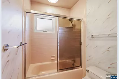 10 Aldom Circle, Caldwell, NJ 07006 - Photo 13