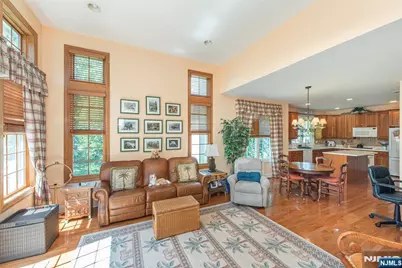 75 Schindler Way, Fairfield, NJ 07004 - Photo 9