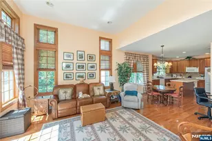 75 Schindler Way, Fairfield, NJ 07004 - Photo 9