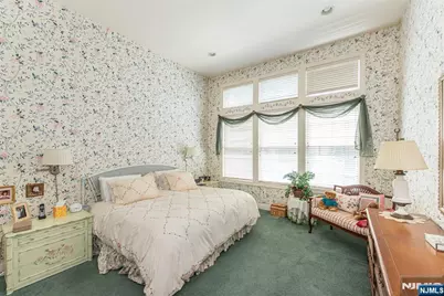 75 Schindler Way, Fairfield, NJ 07004 - Photo 21