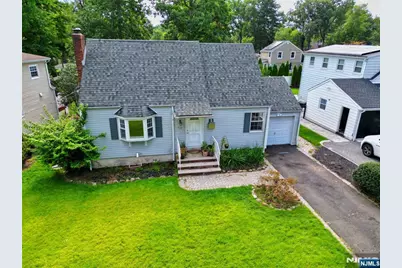 18 Hillcrest Drive, Wayne, NJ 07470 - Photo 1