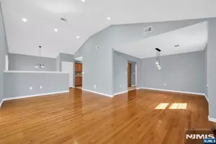 23 West Street 2, Elmwood Park, NJ 07407 - Photo 5